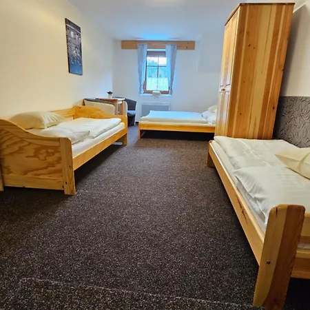 čtyřlístek Pensión 3*